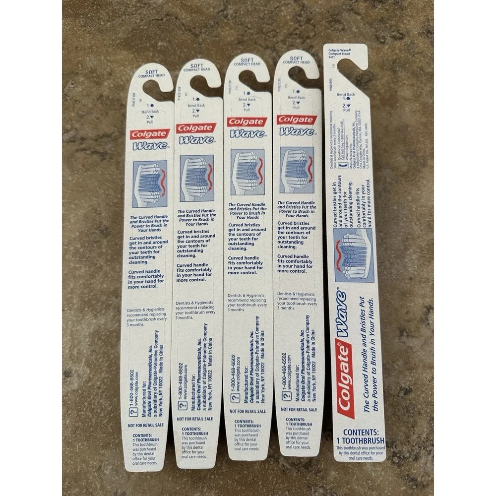 Colgate Wave Ultra Soft Toothbrush Lot of 4 New Sealed